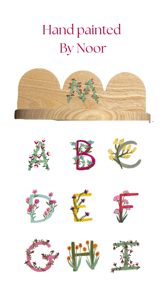 Personalized Tiny Scalloped Shelf