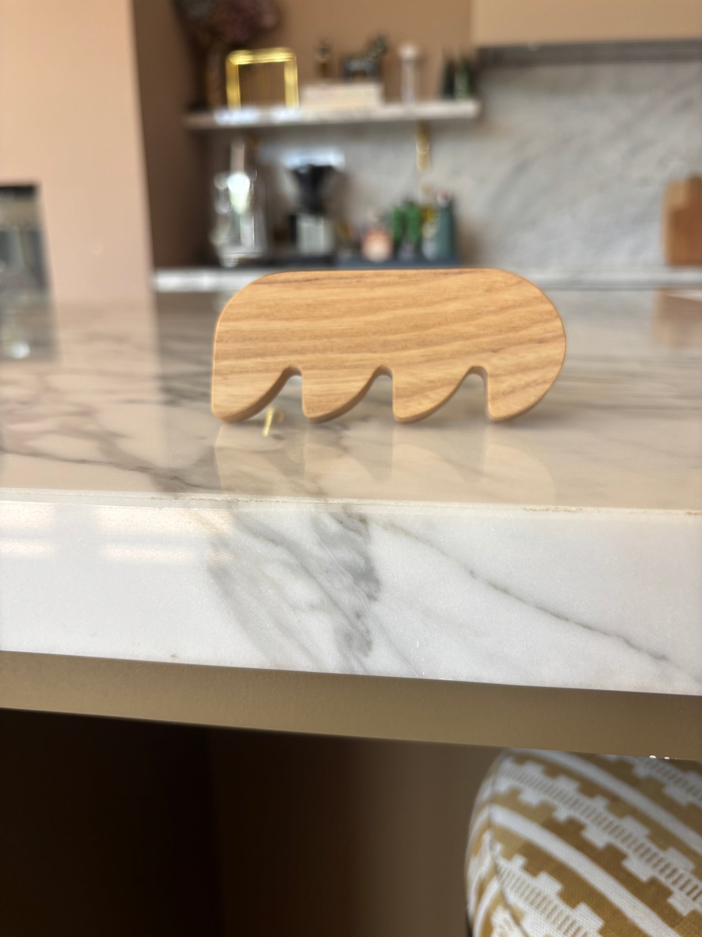 Tiny handle